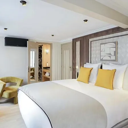 Charming With Balcony Apartament