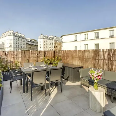 Apartament Charming With Balcony Paryż